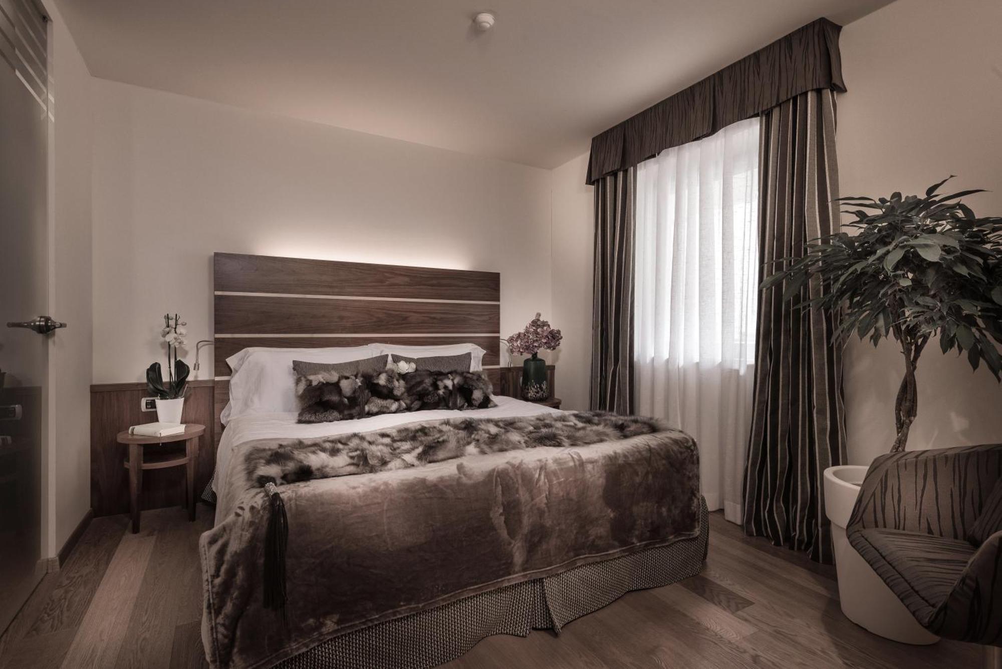 Solea Dolomiti Boutique Hotel Fai della Paganella Luaran gambar