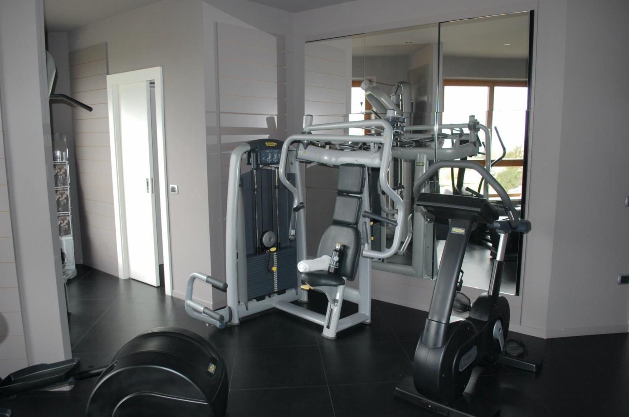 Solea Dolomiti Boutique Hotel Fai della Paganella Luaran gambar