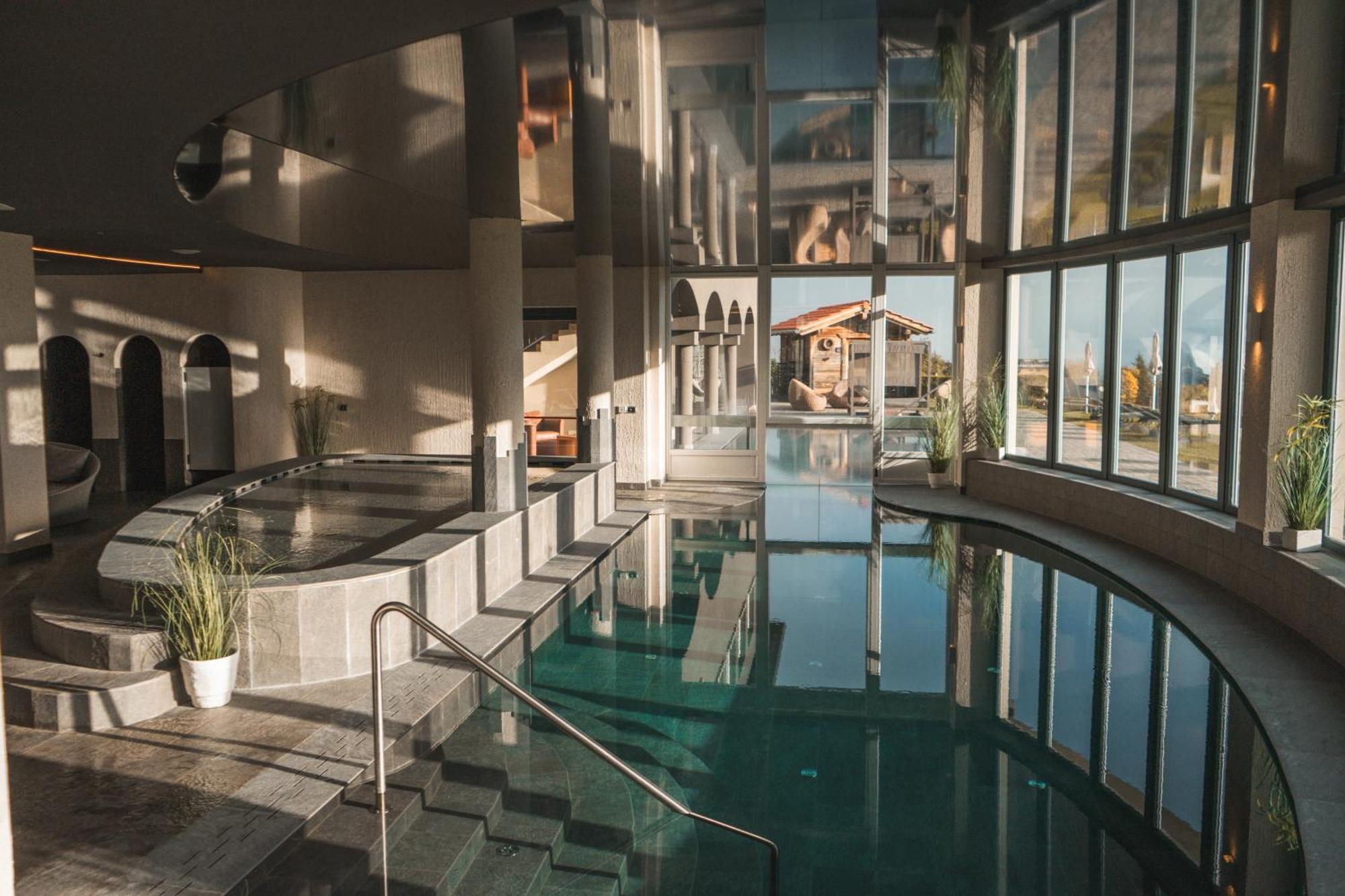Solea Dolomiti Boutique Hotel Fai della Paganella Luaran gambar