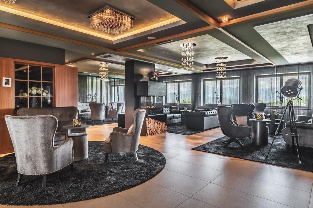 Solea Dolomiti Boutique Hotel Fai della Paganella Luaran gambar